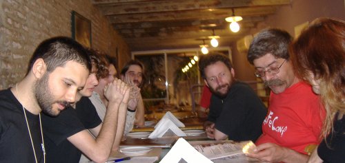 Reunión en la Casa del Queso